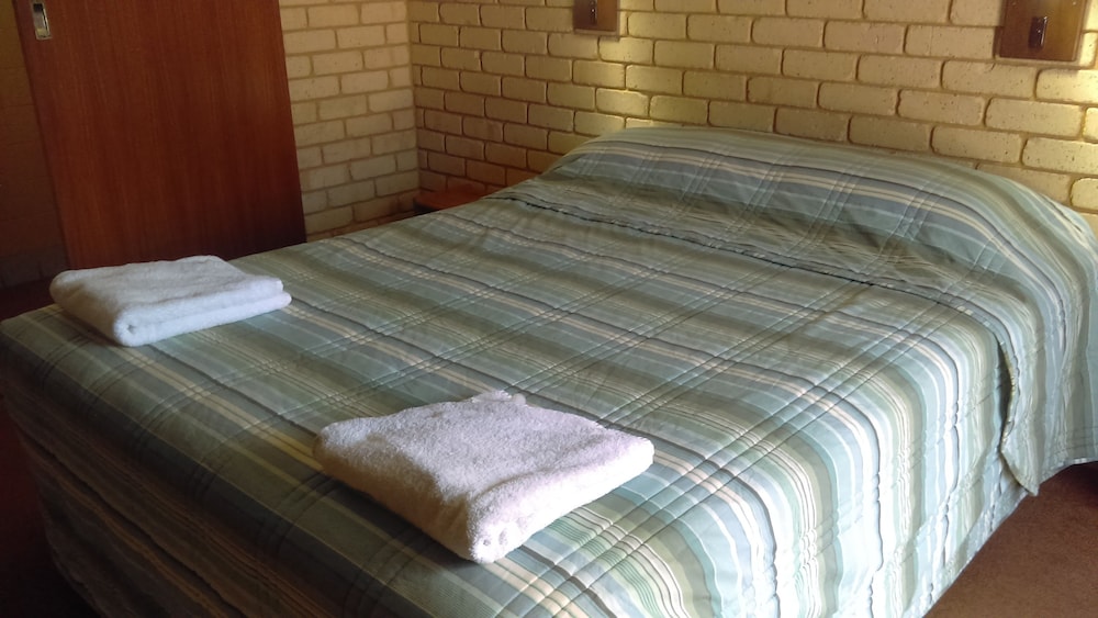 Shark Bay Hotel — Denham — photo 2