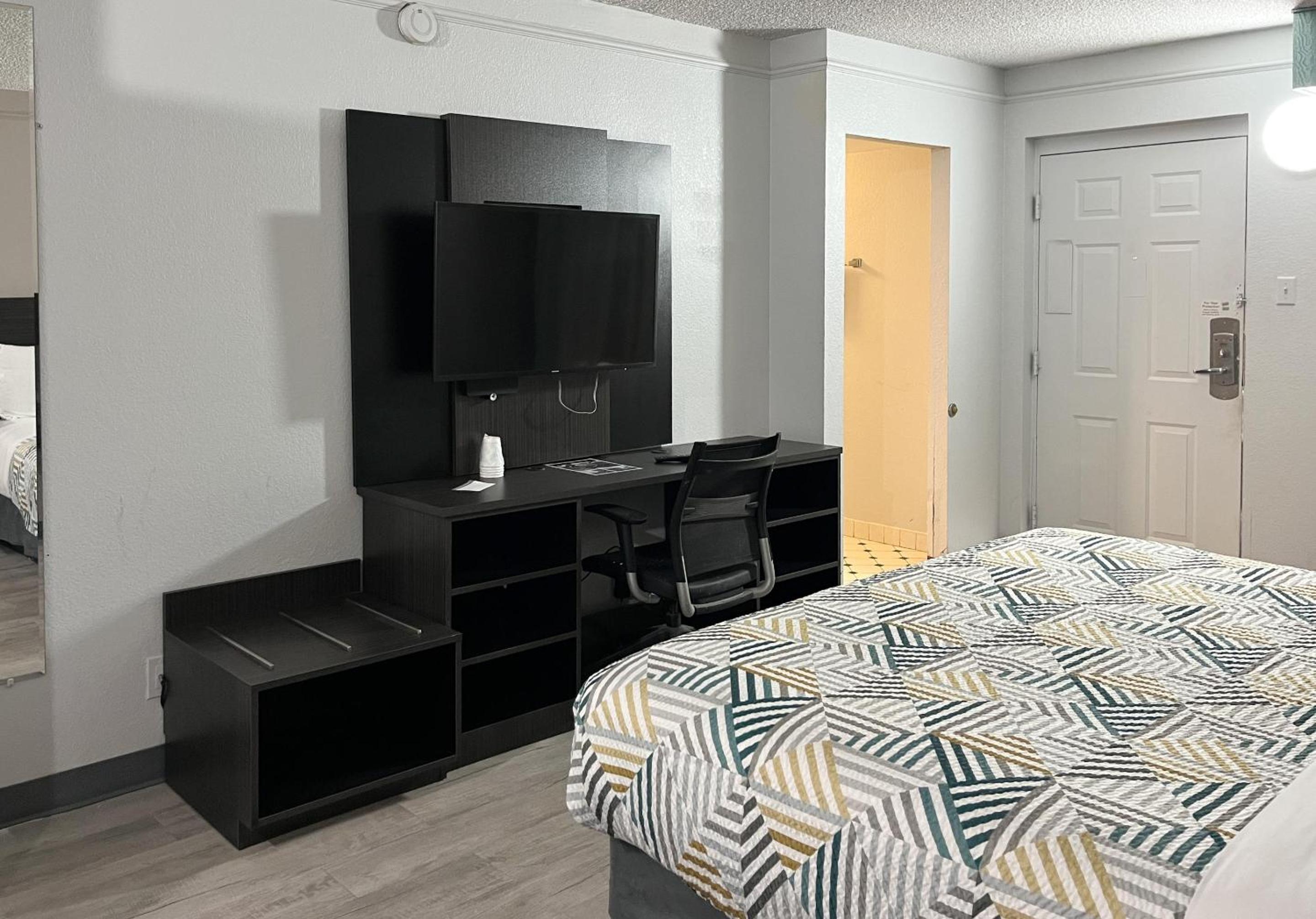 Studio 6 Suites Dayton Oh Englewood - photo 18