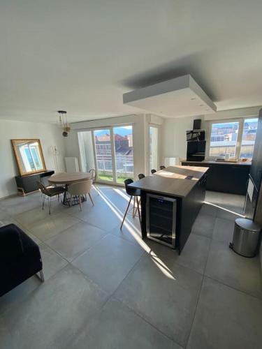 Splendide 70m2 Balcon Parking - last minute hotel in Clermont-Ferrand