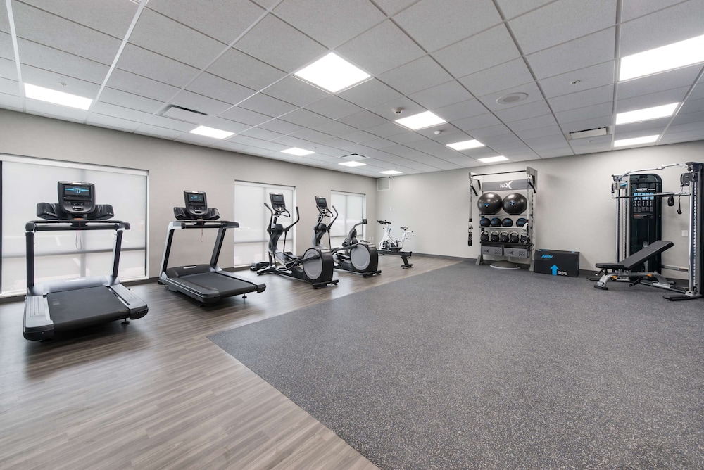 Hampton Inn Niles - photo 24