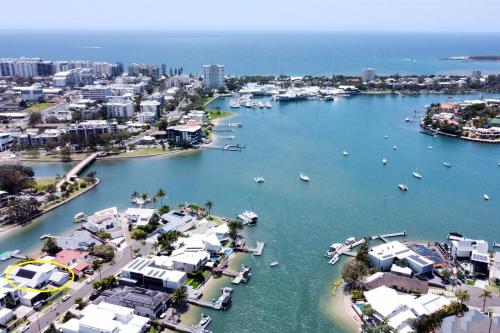 The Ultimate Waterfront Luxury at Mooloolaba ZC2 — 4-Star Luxury Hotel in Mooloolaba, Australia