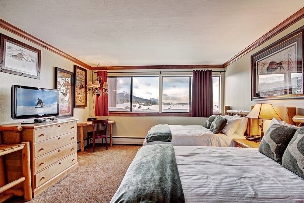 Beaver Run Peak 9 Penthouse by RedAwning - photo 13
