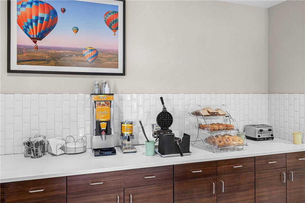 Quality Inn & Suites Albuquerque - photo 34