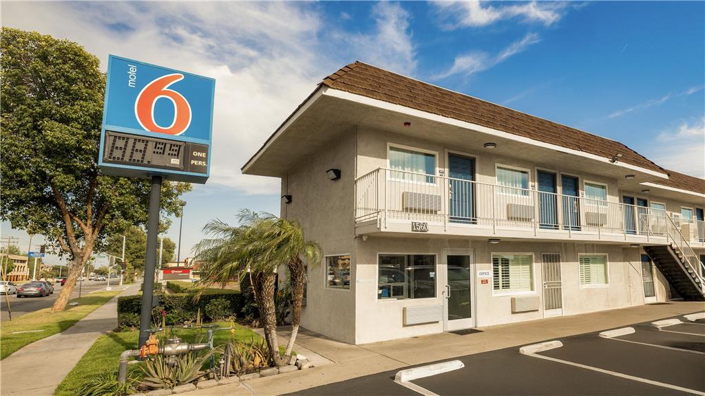 Motel 6 Ontario Airport - carbon neutral hotel in Ontario