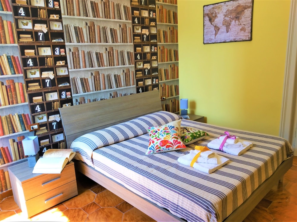 Non ci resta che Napoli — 4-Star Luxury Hotel in Naples, Italy