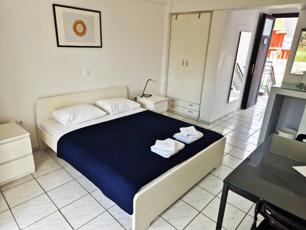 Natalie’s Hotel — Skala — photo 4