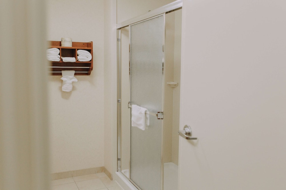 Hampton Inn & Suites Green River - photo 32