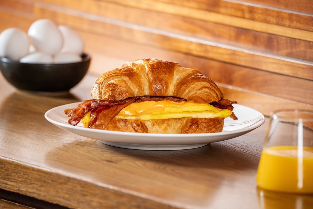 מזון ומשקאות