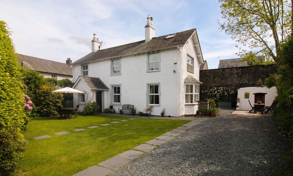 Crow Cottage — 4-Star Luxury Hotel in Keswick, United Kingdom