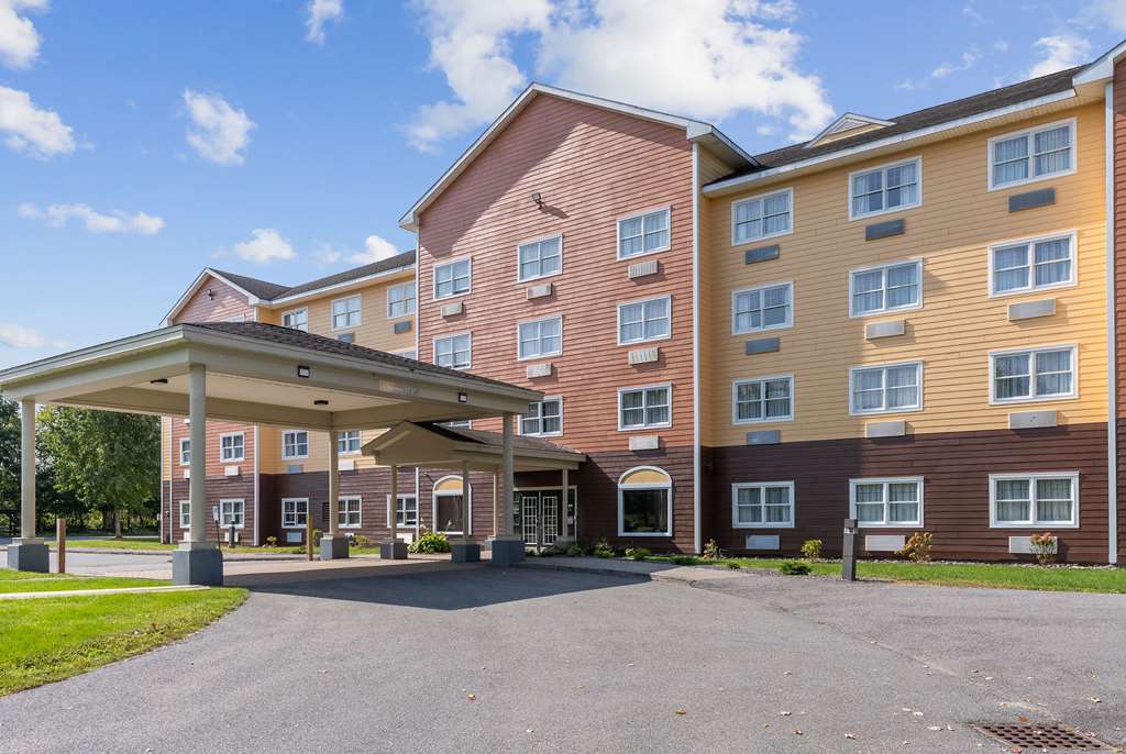 Ramada by Wyndham Saco Old Orchard Beach Area - photo 2