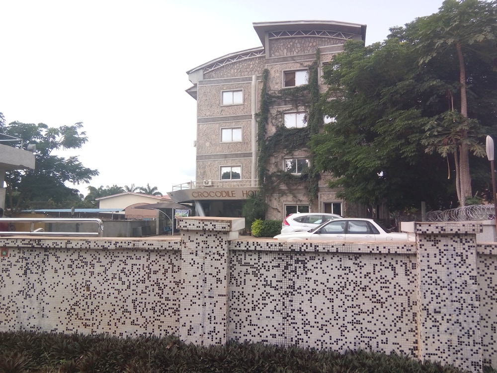 Crocodile Hotels And Restaurant Limited — hotel in Kaduna