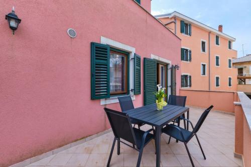 Apartment Dino 1 — 4-Star Luxury Hotel in Mali Losinj, Croatia