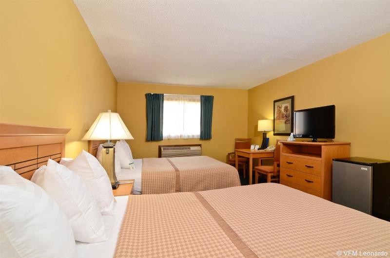 Americas Best Value Inn Iola - photo 19