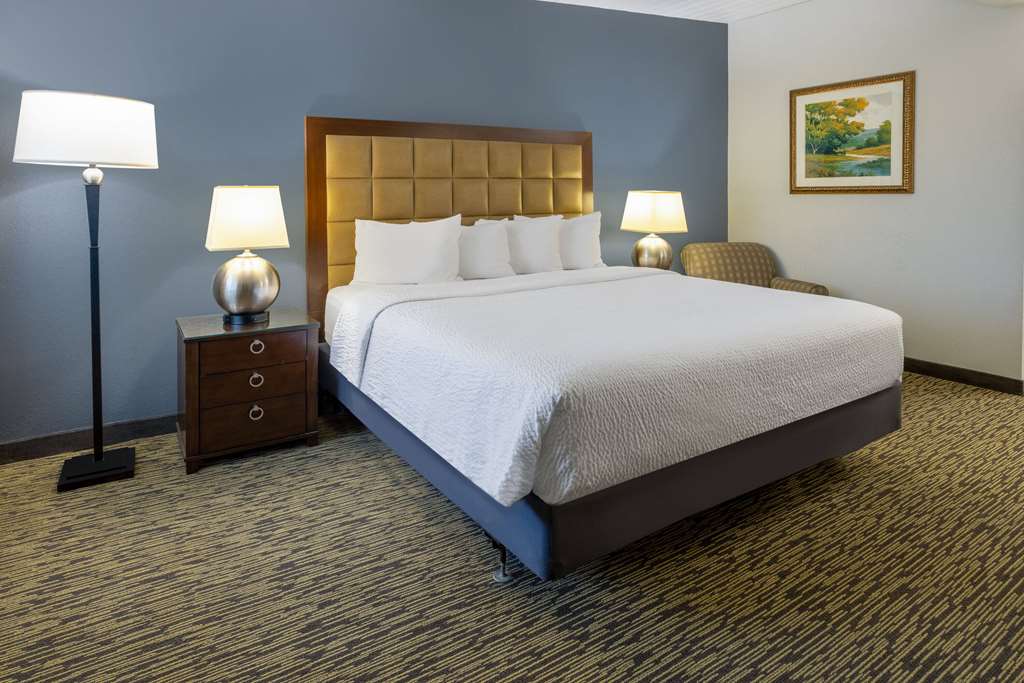 Travelodge by Wyndham Appleton - photo 17