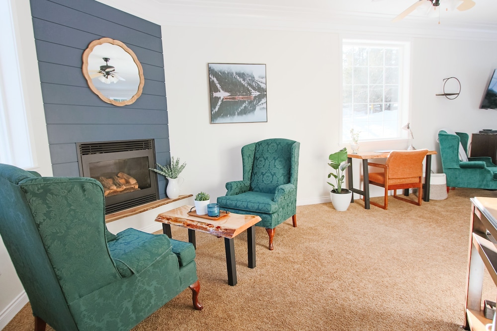 The Inn at the Ninth Hole B&B — Salmon Arm — photo 5