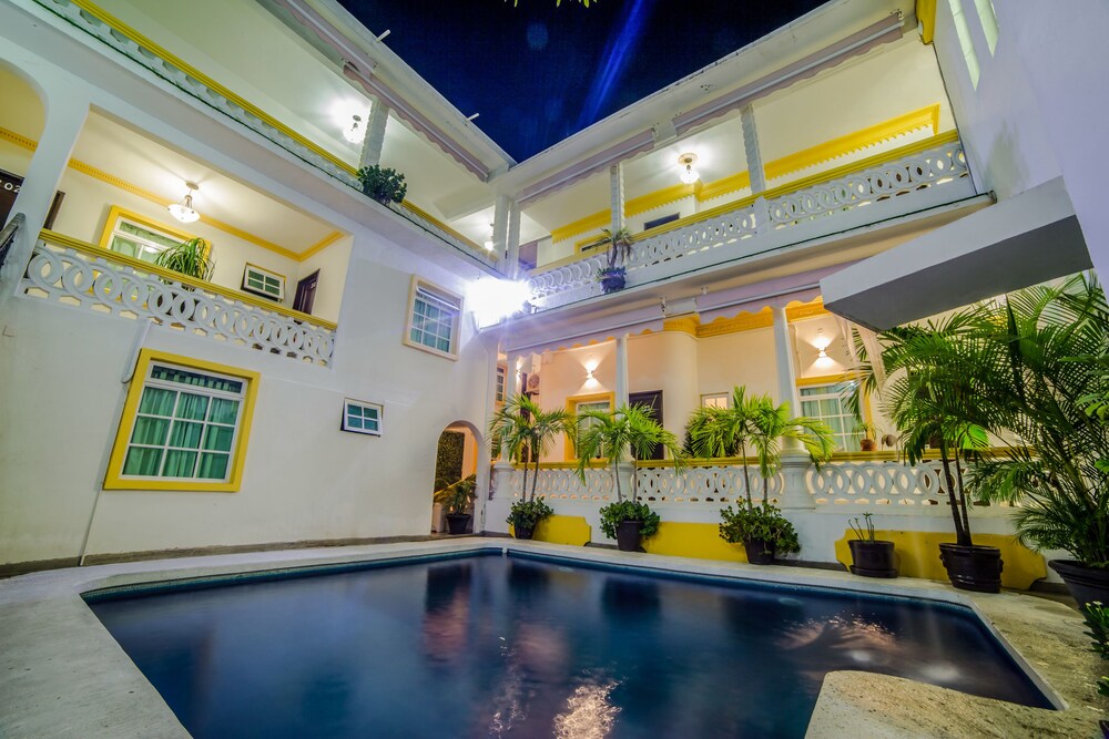 Hotel Casa Blanca - carbon neutral hotel in Iguala De La Independencia
