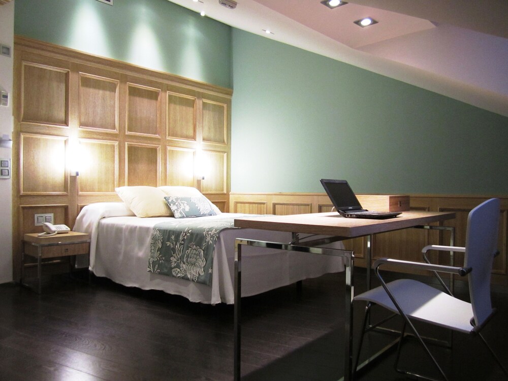 Hotel Vía Gótica — hotel in Burgos