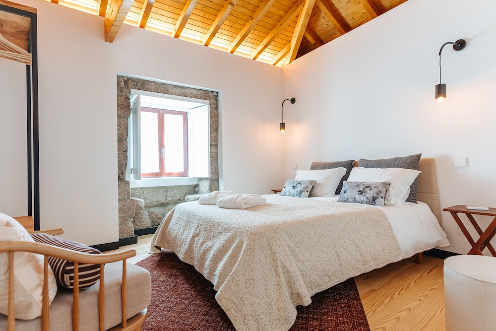 D'Autor Village — 4-Star Luxury Hotel in Valadares, Portugal