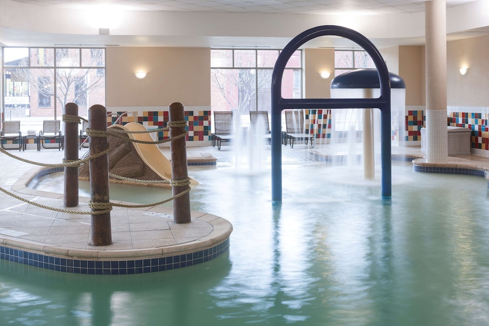 Hampton Inn & Suites Oklahoma City Bricktown - photo 30