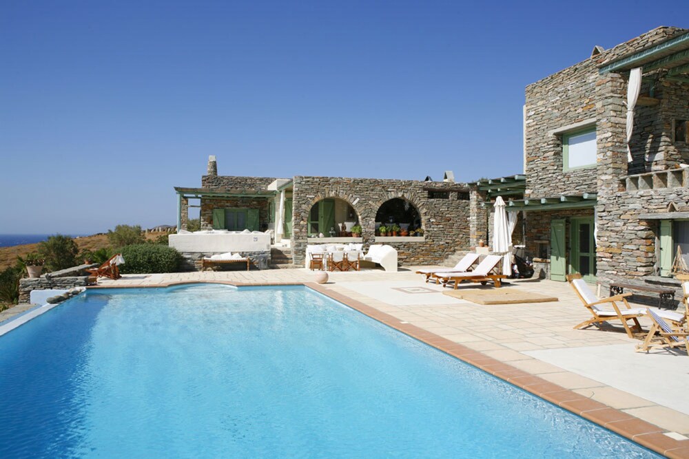 Villa Juno in Kea — 4-Star Luxury Hotel in Kea, Greece