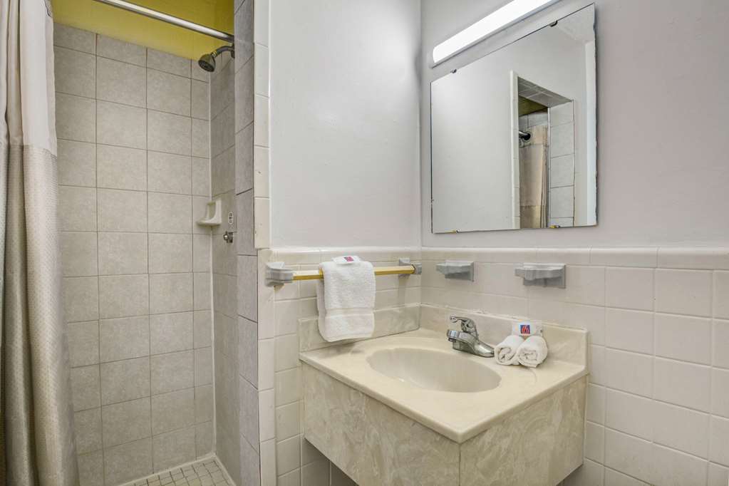 Motel 6 Americus GA - photo 17