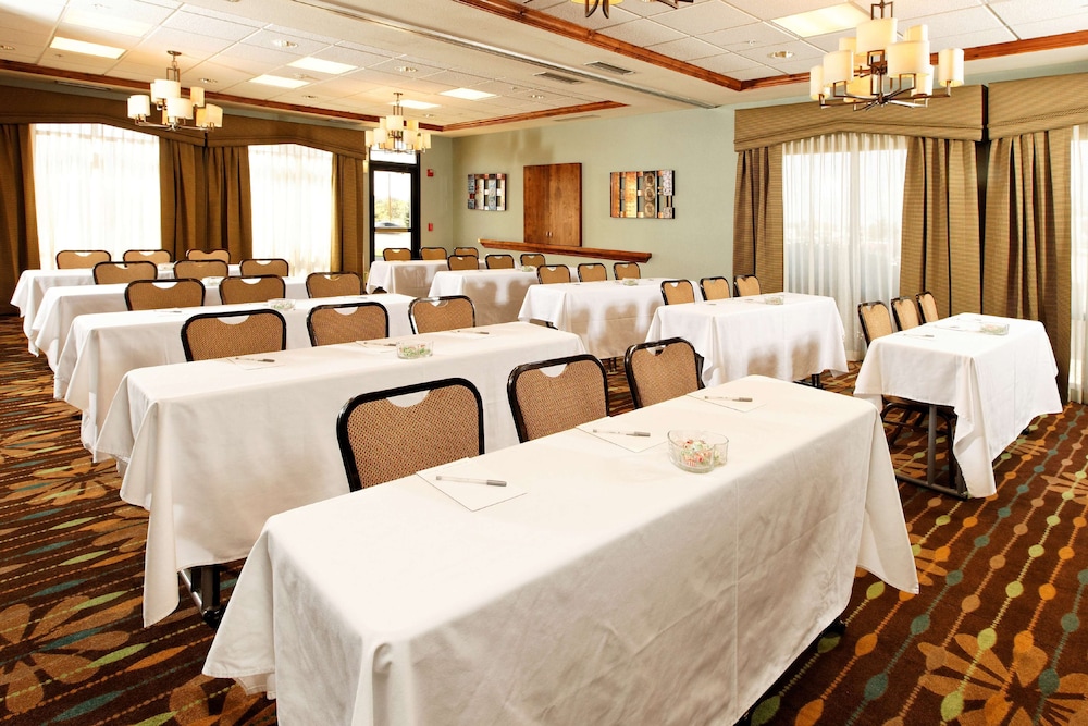 Hampton Inn Montrose - photo 53
