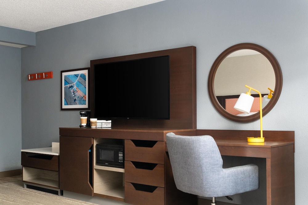 Hampton Inn Chambersburg - photo 10