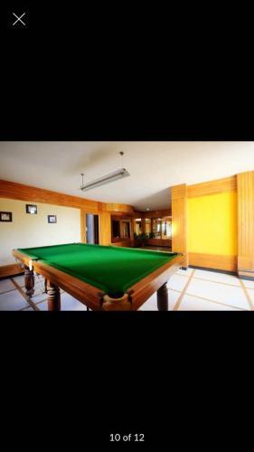 Hotel Yellow Lime in Ahmedabad, India