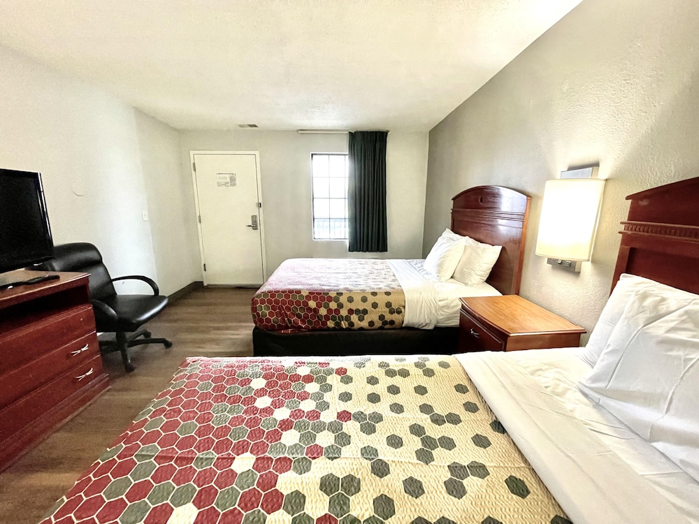 Red Carpet Inn Philadelphia Airport - photo 3