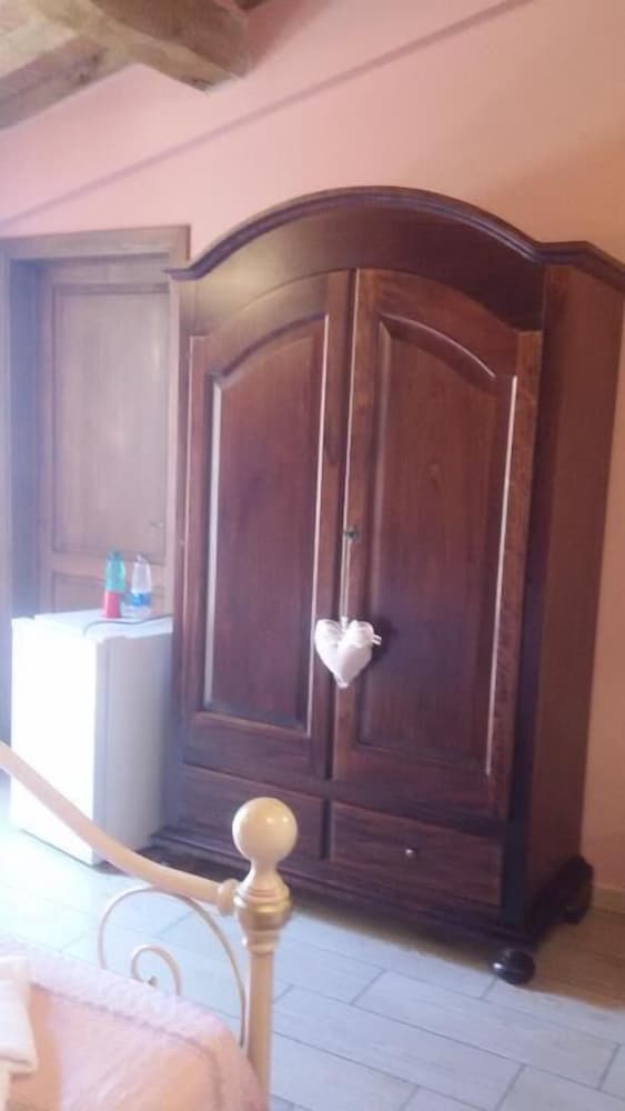 Le Camere di Nonna Mara — hotel in Montescudaio