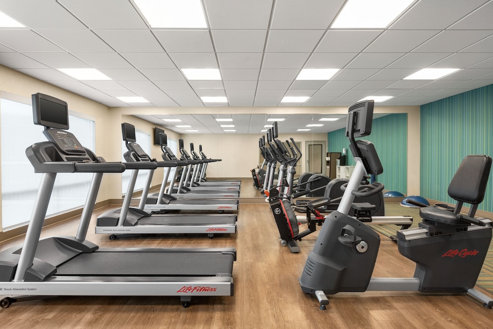 Holiday Inn Express and Suites Ukiah by IHG - photo 38
