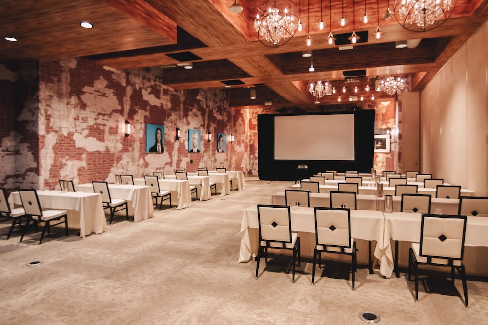 Whitney Peak Hotel Reno Tapestry Collection by Hilton - photo 72