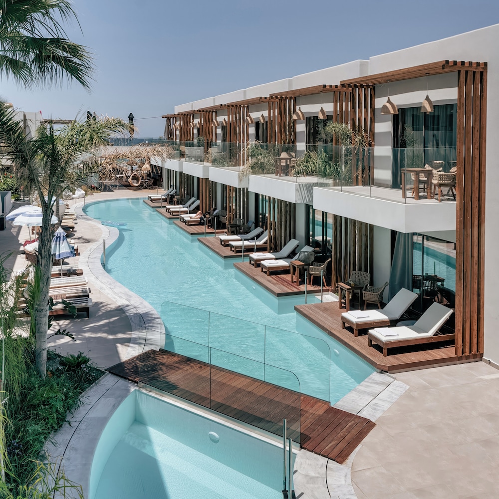 Galazio Beach Resort — Hersonissos