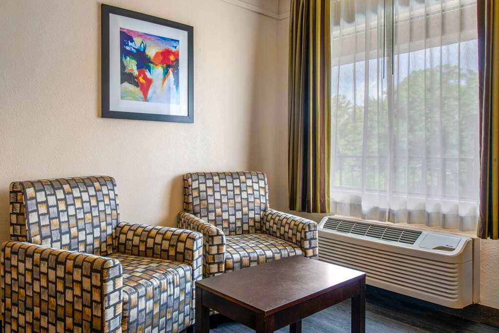 Quality Inn & Suites Jacksonville Baymeadows - photo 11