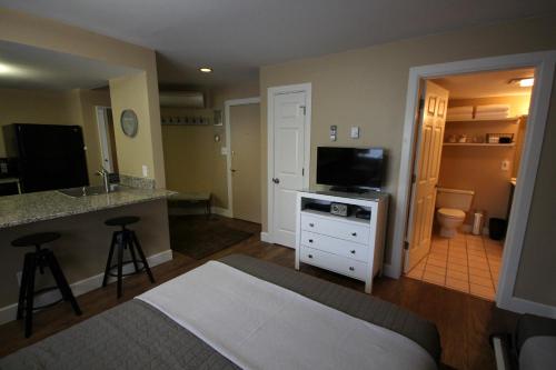 Jarvis Suite Hotel - photo 16