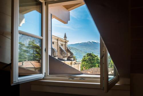 Casa Tonetta Luxury Apartments — 4-Star Luxury Hotel in Arco, Italy