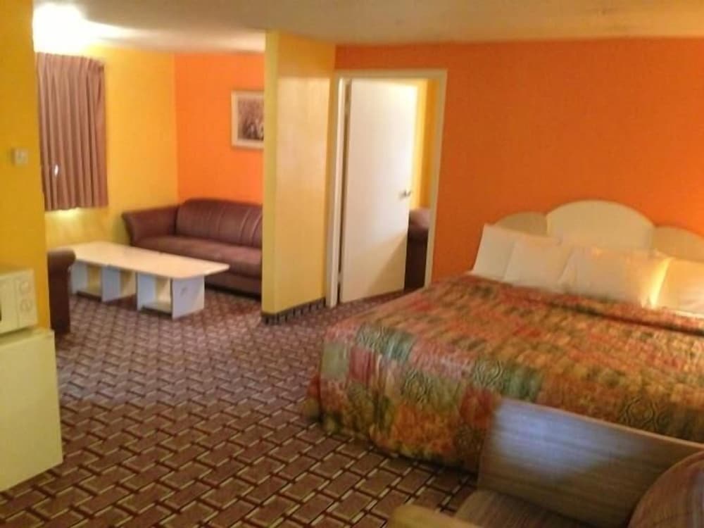 Red Carpet Inn Niagara Falls - photo 7