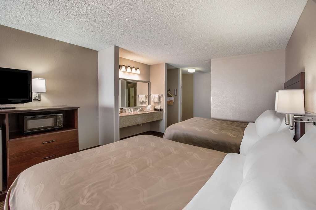 Quality Inn & Suites Lawrence University Area - photo 17
