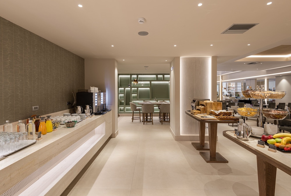 מזון ומשקאות