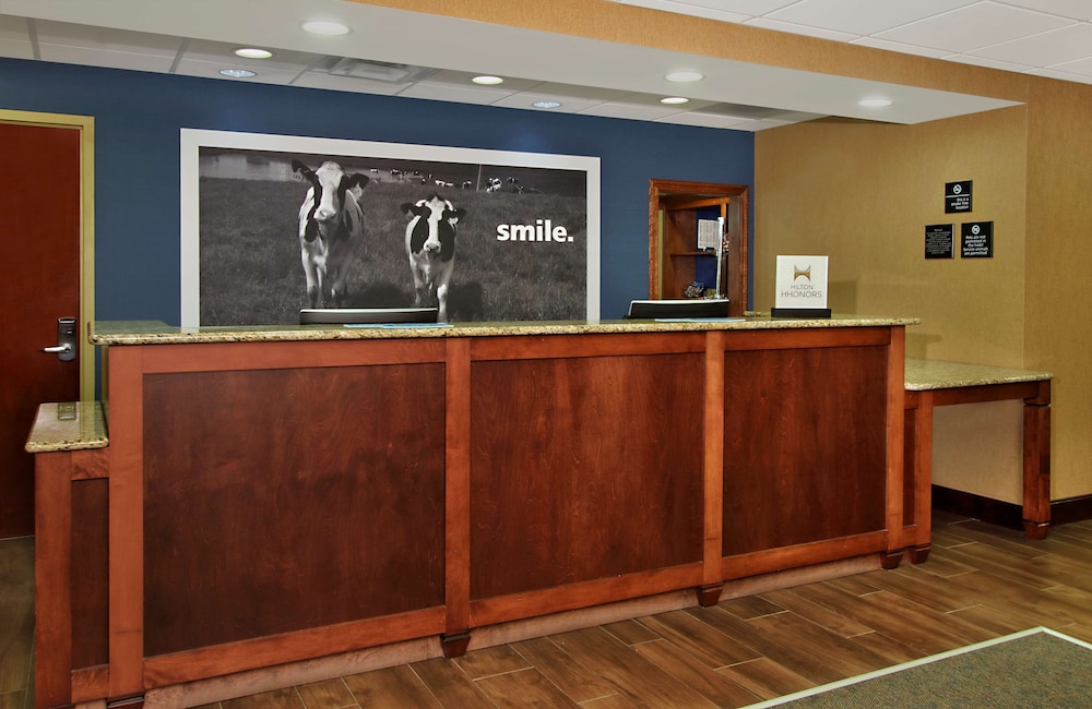 Hampton Inn & Suites Madisonville - photo 7
