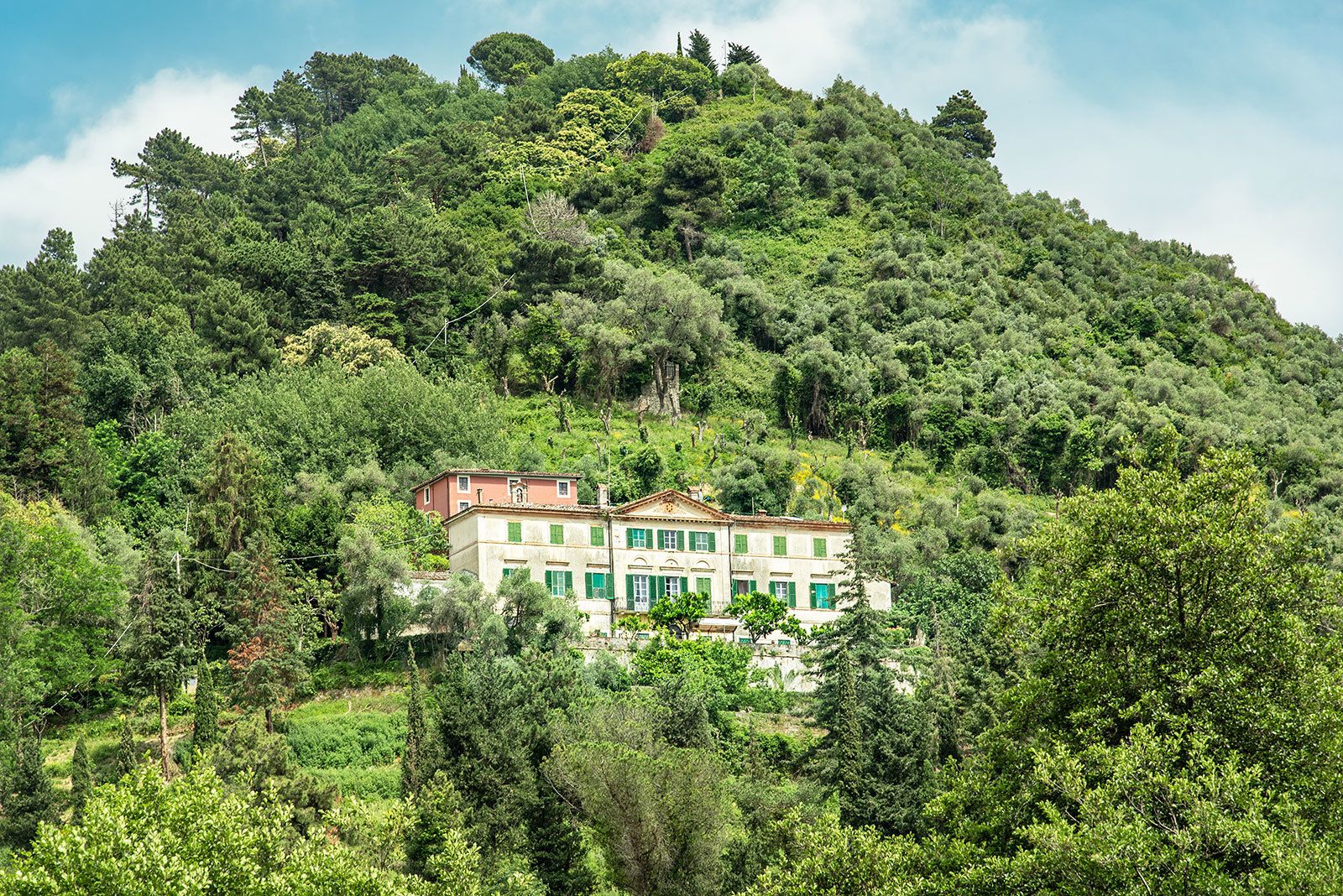 Agriturismo Villa Cavallini — 4-Star Luxury Hotel in Camaiore, Italy