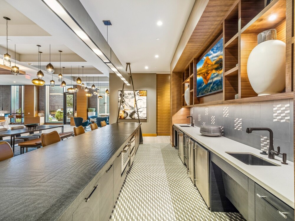 Global Luxury Suites at Reston Town Center - photo 98