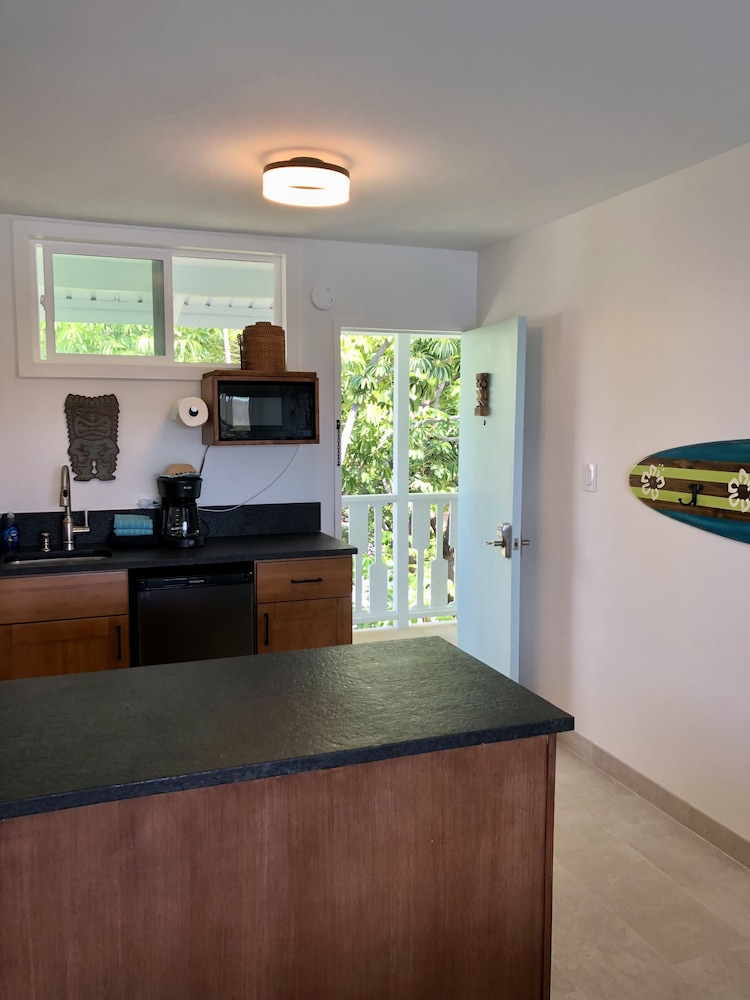 Kona Tiki Hotel - photo 24