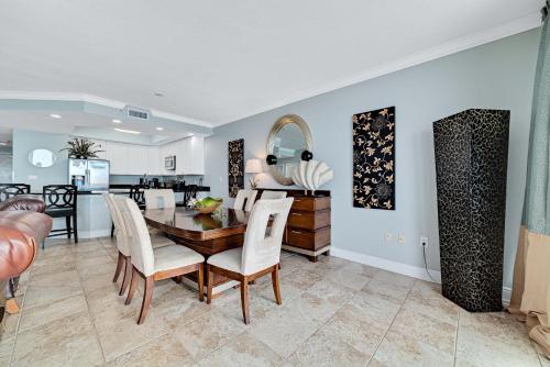 San Carlos Penthouse 3 - photo 9