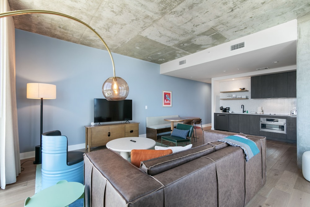 Austin Condo Hotel - photo 410