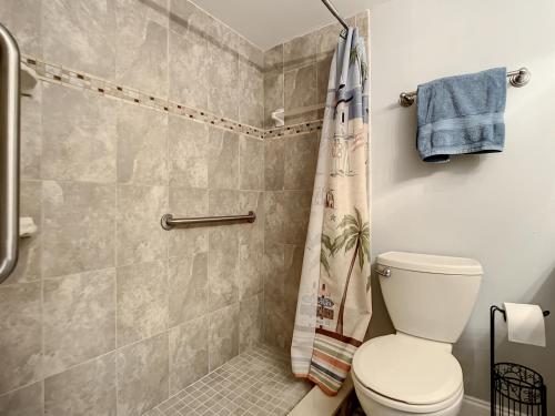 MC315 Mariner's Cove by RedAwning - photo 13