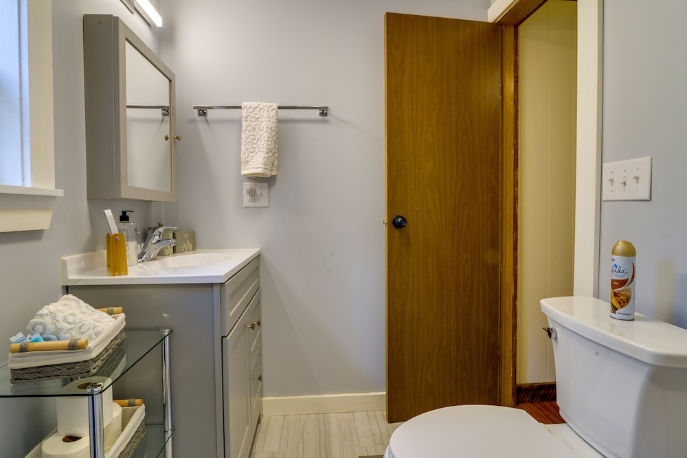 Alpine Lake Resort Cabin Rental w Pool Access - photo 25