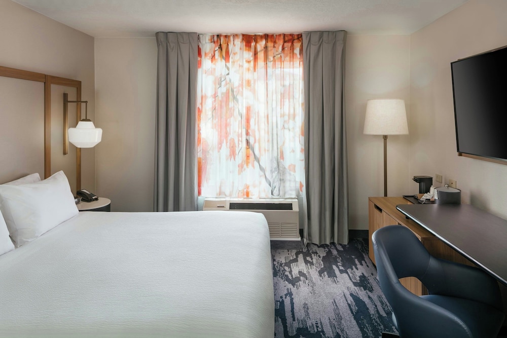 Fairfield Inn and Suites by Marriott Anchorage - photo 8