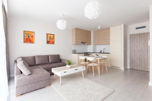 Raval Apartments Soft Beige — 4-Star Luxury Hotel in Rewal, Poland
