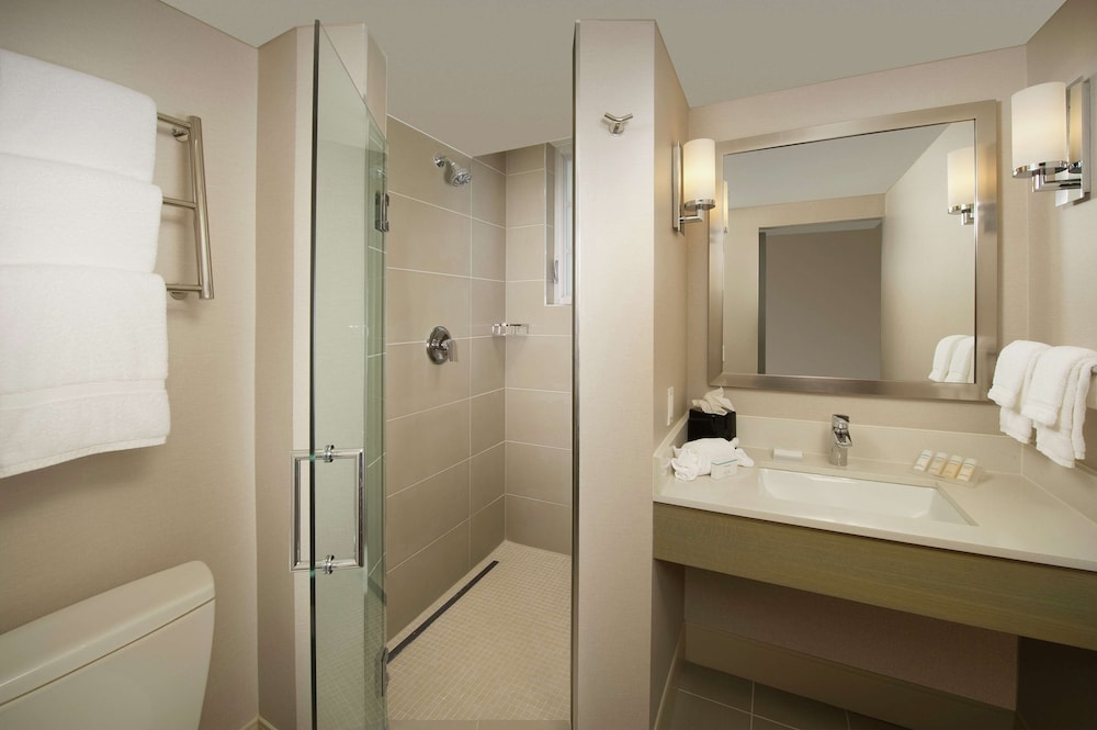 Hilton Garden Inn Miami South Beach - photo 23